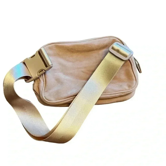 Fanny pack, faux suede, adjustable strap, zip closure, free shipping NWT - Picture 2 of 4